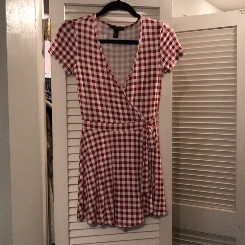 Forever 21 red checkered romper size small